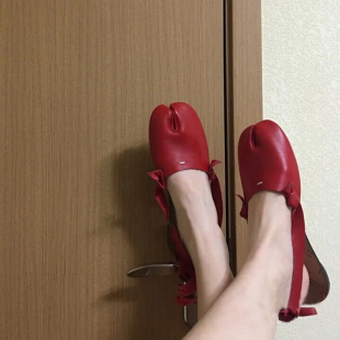 新款 羊皮tabi猪蹄鞋 芭蕾舞平底单鞋 绑带马蹄分趾鞋 走秀款 2021秋季