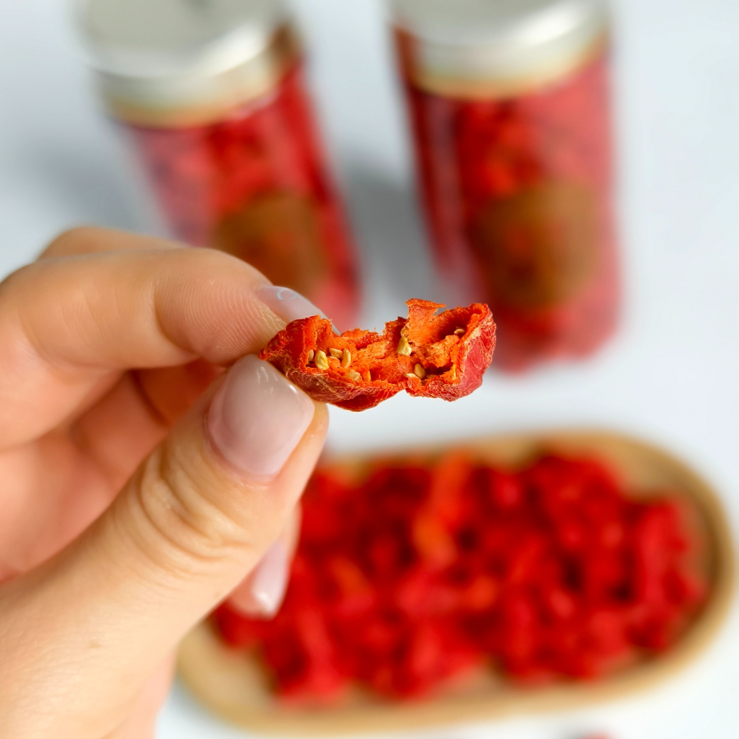 新疆特产桃芷锁鲜枸杞来自精河枸杞之乡放心吃168克一瓶包邮