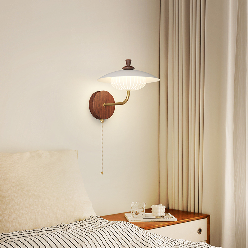 中古风可移摇臂壁灯胡桃木色