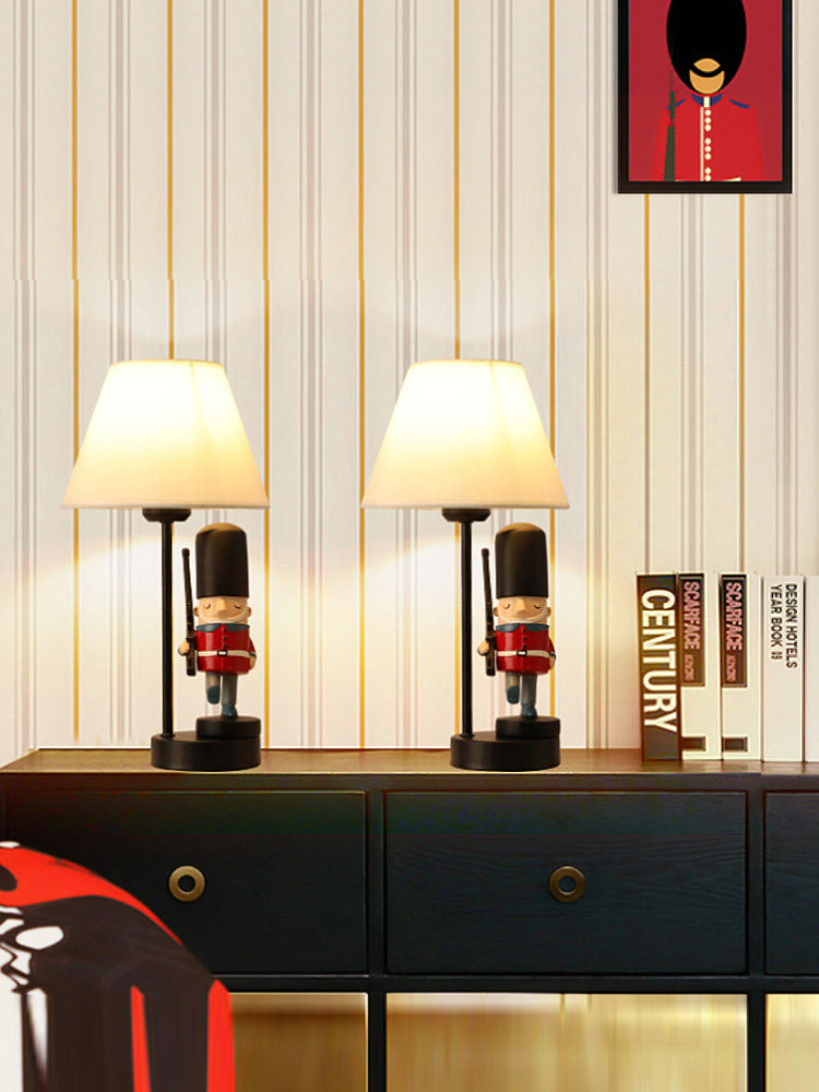 儿童房台灯卧室床头装饰台灯卡通创意士兵英美男孩女孩学生