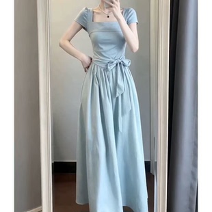 法式蓝色方领短袖连衣裙子女装夏季2026新款今年流行爆款掐腰长裙