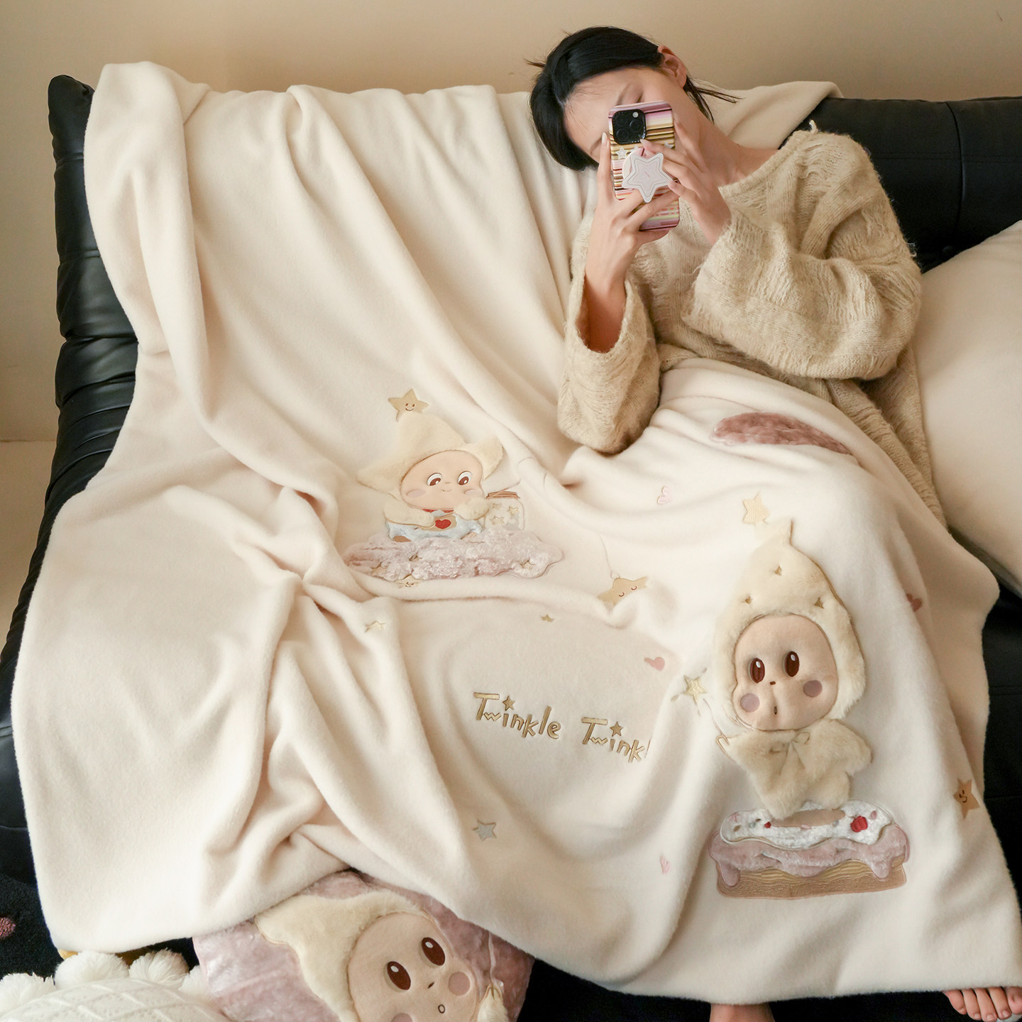 卡通可爱冬季加厚牛奶绒毛毯三件套家用盖毯子加绒保暖羊羔绒床单