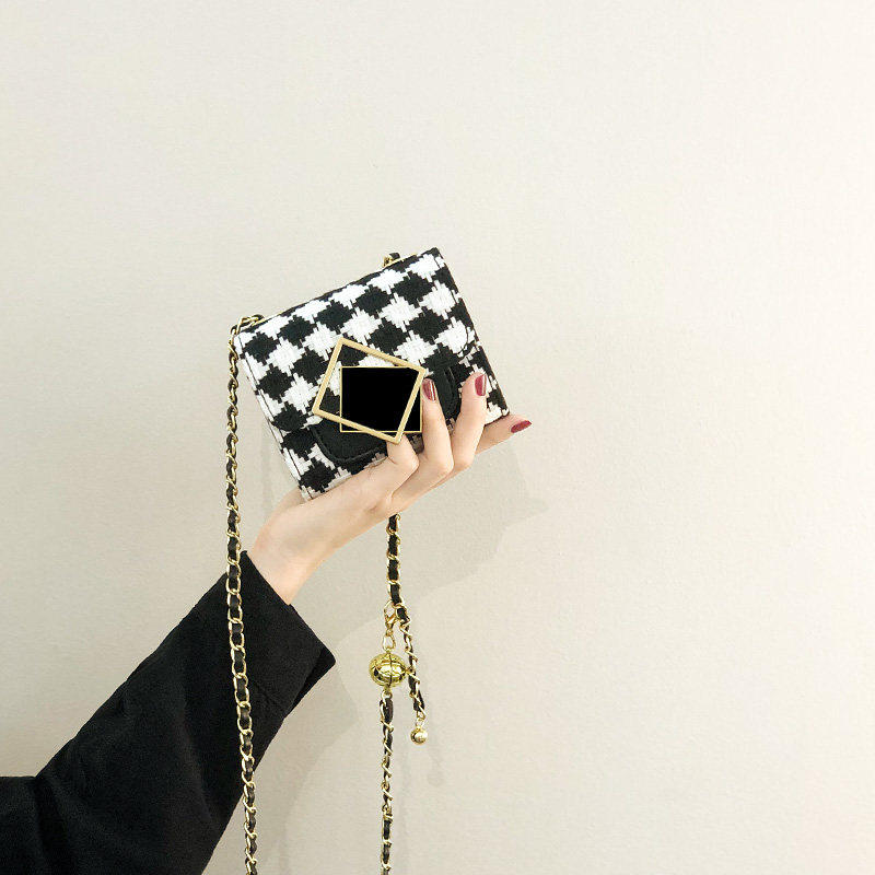 轻奢小众超火小包包女包2022新款百搭高级质感单肩斜挎迷你小方包,箱包皮具/热销女包/男包,小方包,淘宝优惠券,粉丝福利购,淘宝优惠卷