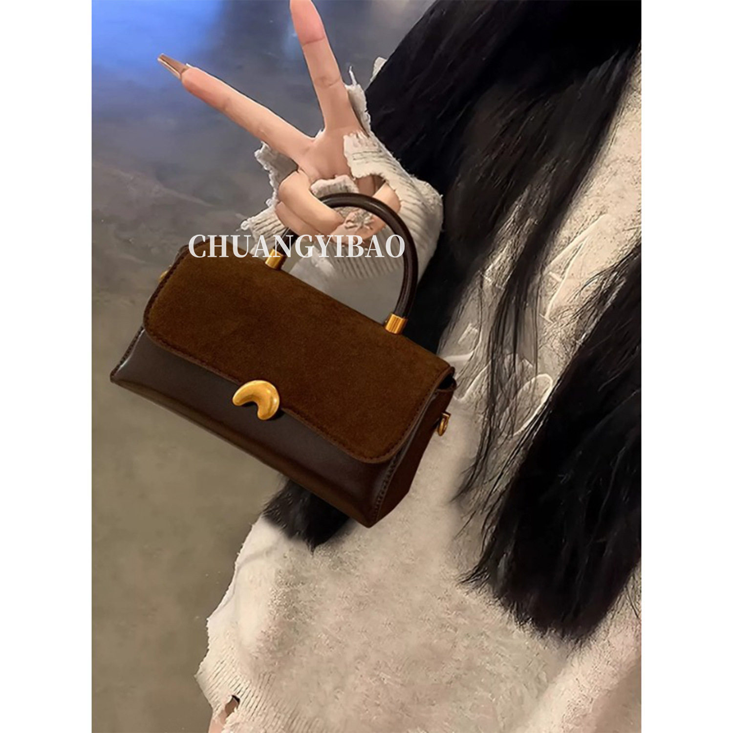 复古时尚女包单肩包包女2026新时尚潮流斜挎包手提包金属扣小方包 - 雅派时尚包包出品