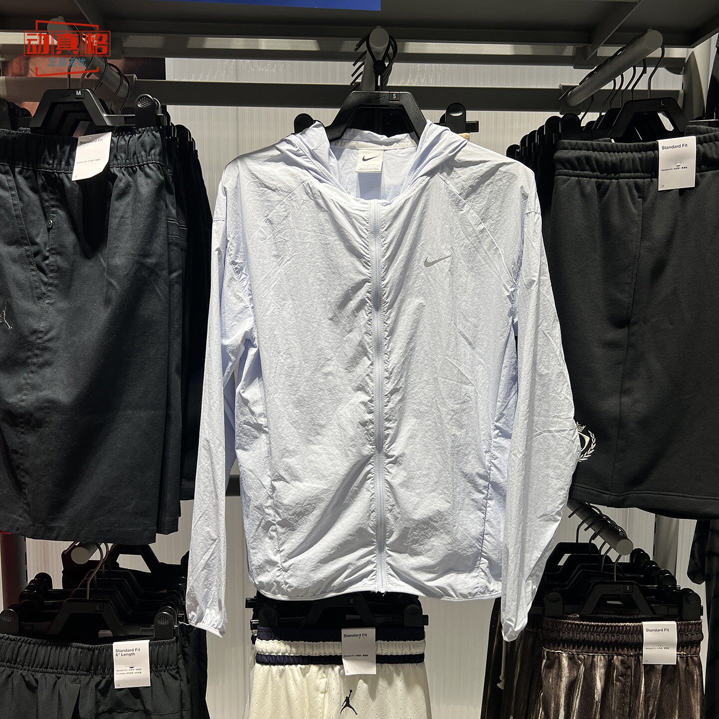 NIKE耐克女子2026秋季轻薄速干连帽跑步运动防晒衣外套IH7974-085