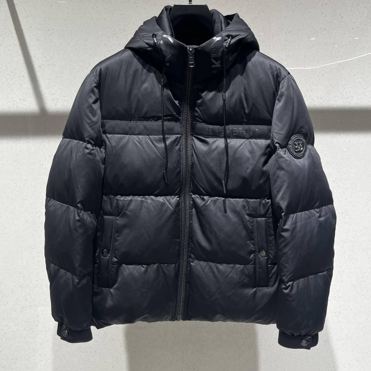 欧货高端冬季男士羽绒服连帽修身