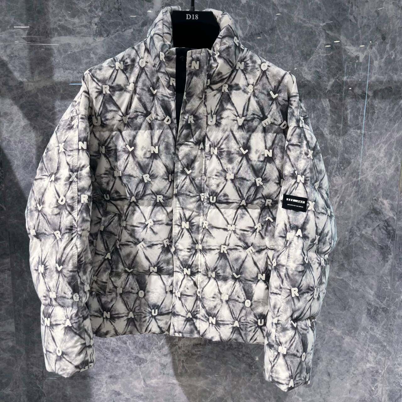 欧货高端冬季男士立领羽绒服潮牌修身时尚个性印花面包服休闲外套