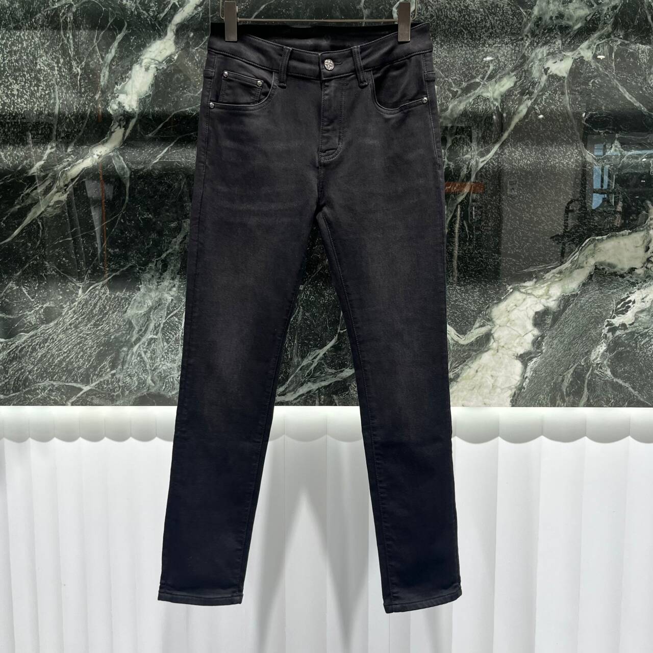欧货高端秋季男士牛仔裤小脚修身潮流时尚黑灰色弹力显瘦休闲长裤