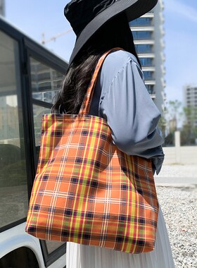 小众复古格纹格子橙色托特包通勤大容量腋下包帆布包时尚轻便布袋