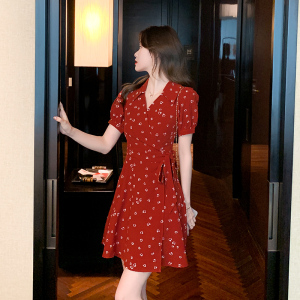 RM11557#新款夏季V领法式红色连衣裙女小众设计小个子短裙衬衫裙