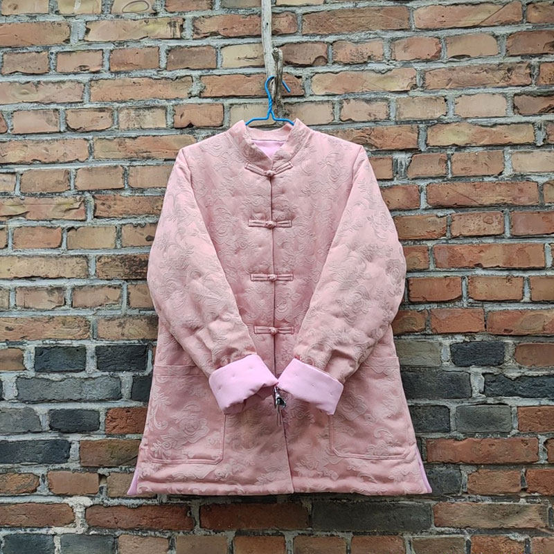 冬季国潮风纯手工老棉衣女新中式盘扣加厚保暖棉服中长款粉色棉袄