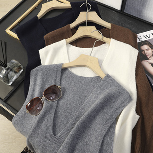 华子家 100澳洲羊毛！知识分子深V领针织背心女秋冬叠穿马甲45540
