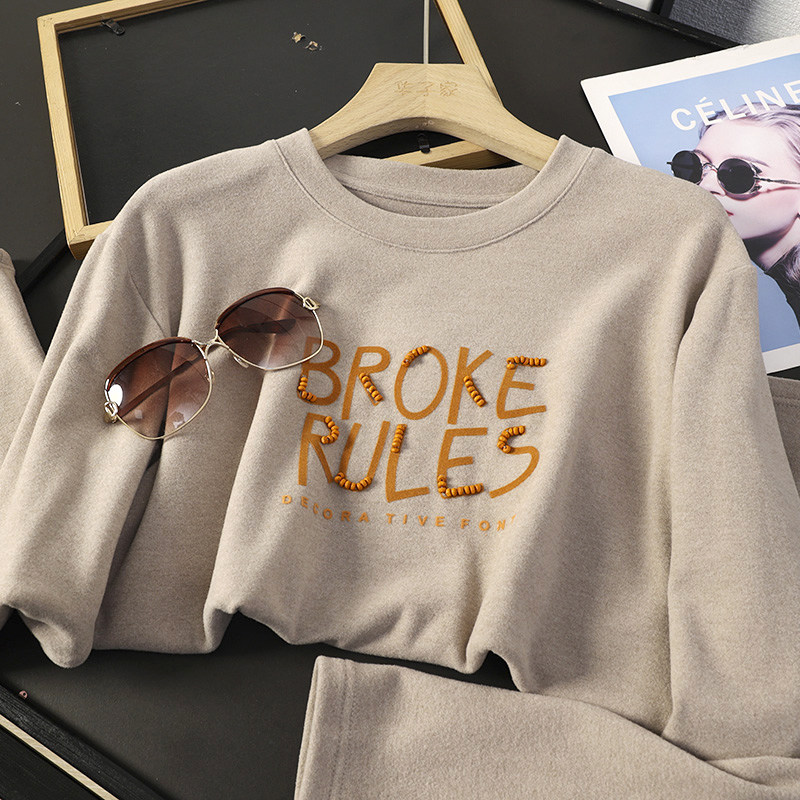 华子家 字母印花钉珠圆领长袖T恤女秋冬宽松显瘦打底衫上衣45841,女装/女士精品,T恤,淘宝优惠券,粉丝福利购,淘宝优惠卷