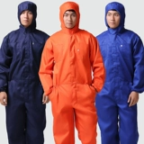 Автоматическая ремонт соединяла рабочую одежду в летнем тонкую пыльную распылитель