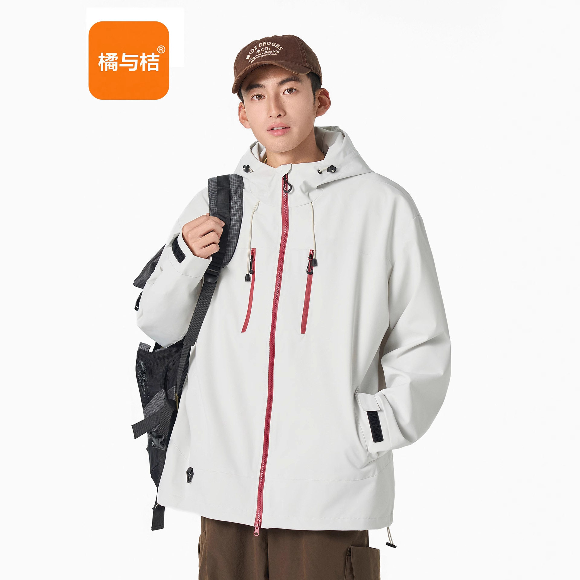 新款韩版时尚休闲冲锋衣防风登山服防风防水轻薄情侣夹克男女同款