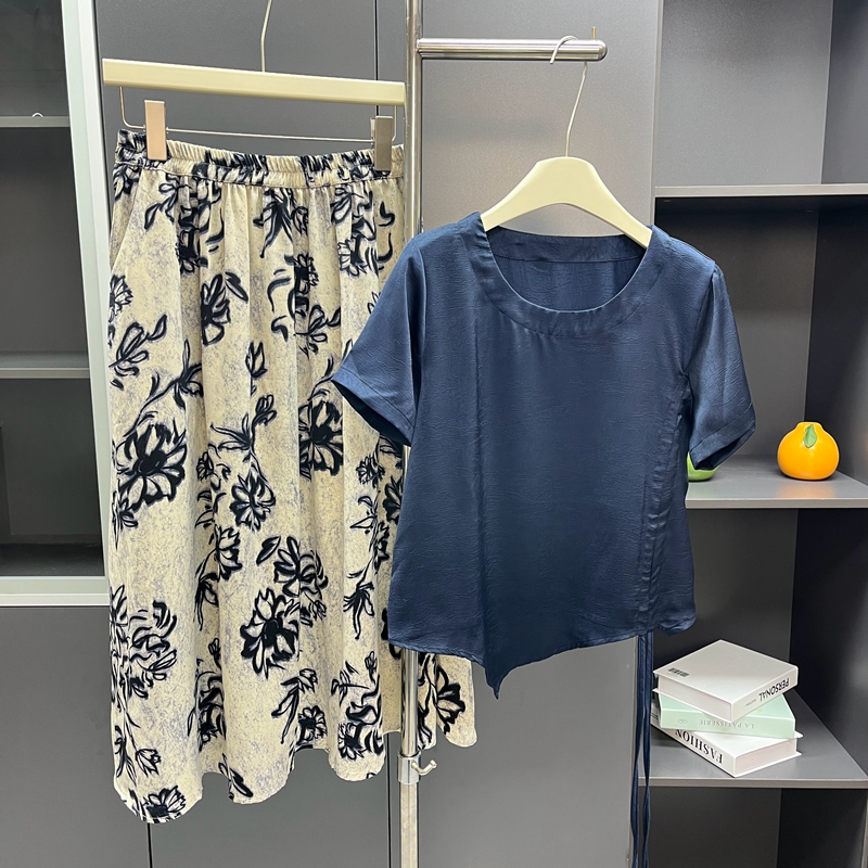 中年妈妈装夏季套装女半身裙洋气短袖短款上衣服中老年时尚两件套