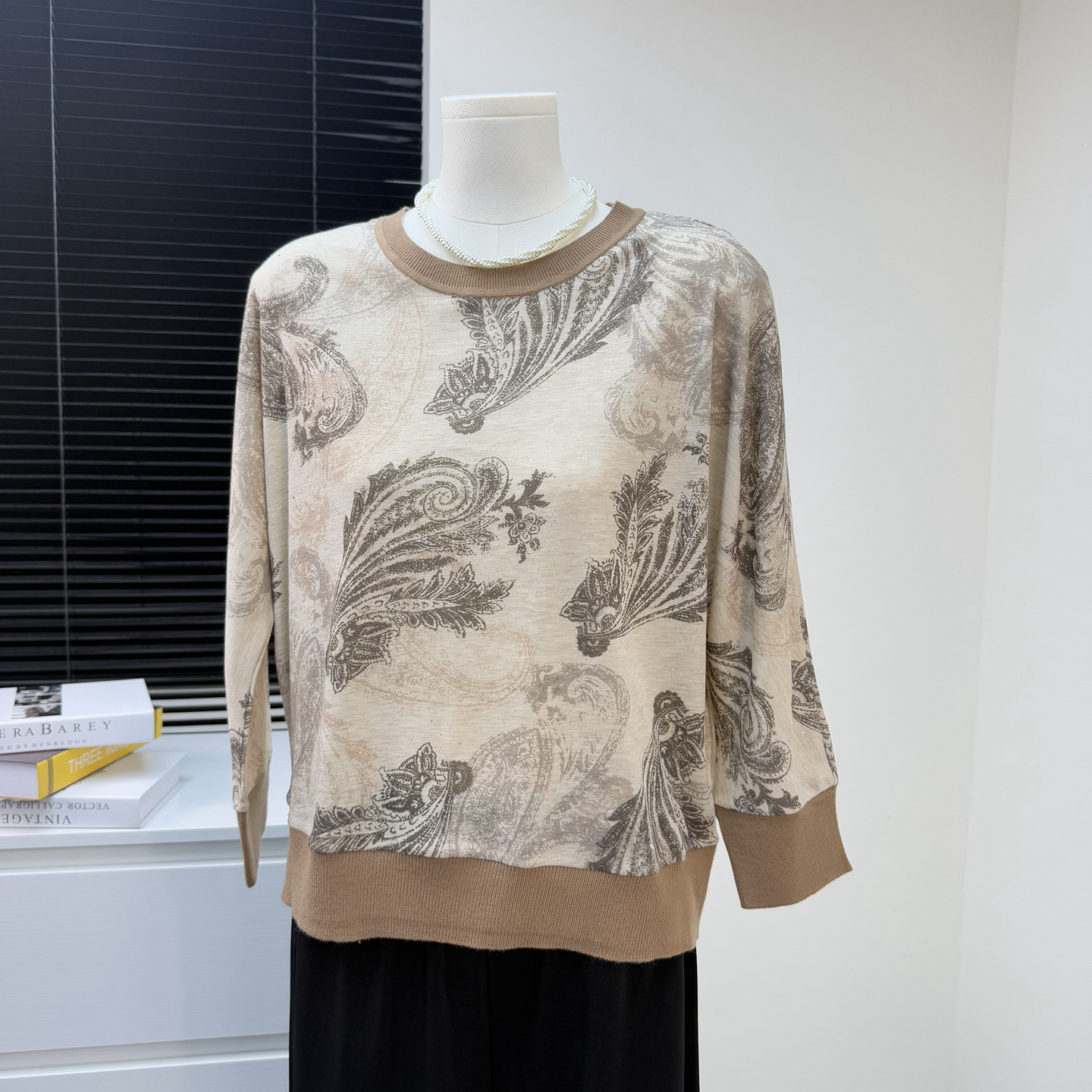 中老年人妈妈装洋气时尚宽松上衣高端印花小衫女装针织衫奶奶衣服