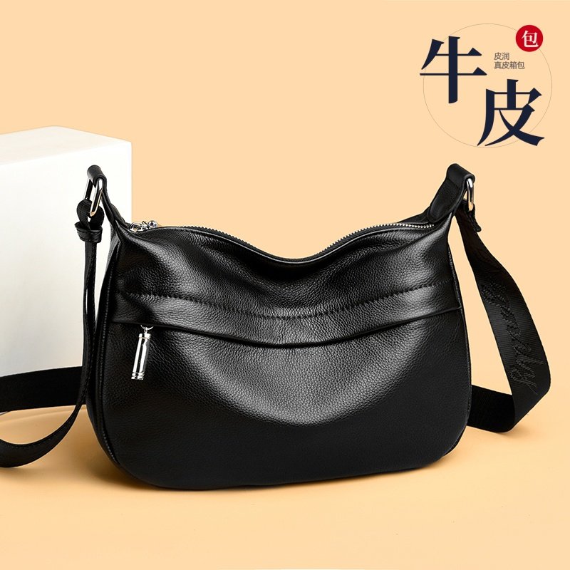 真皮女包2026新款斜挎包大容量通勤单肩妈妈包黑色头层牛皮托特包