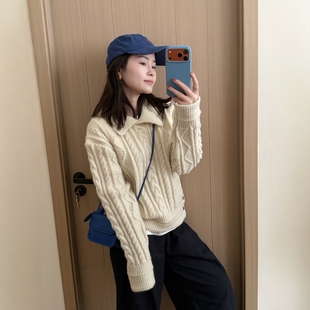 此外 侧面纽扣翻领毛衣女2025冬季新款学院风短款毛衣可外穿百搭