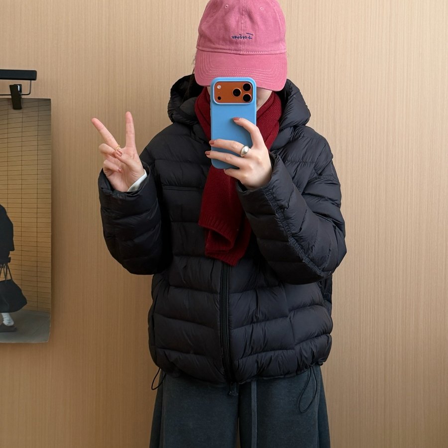 此外短款束口防风连帽羽绒服女