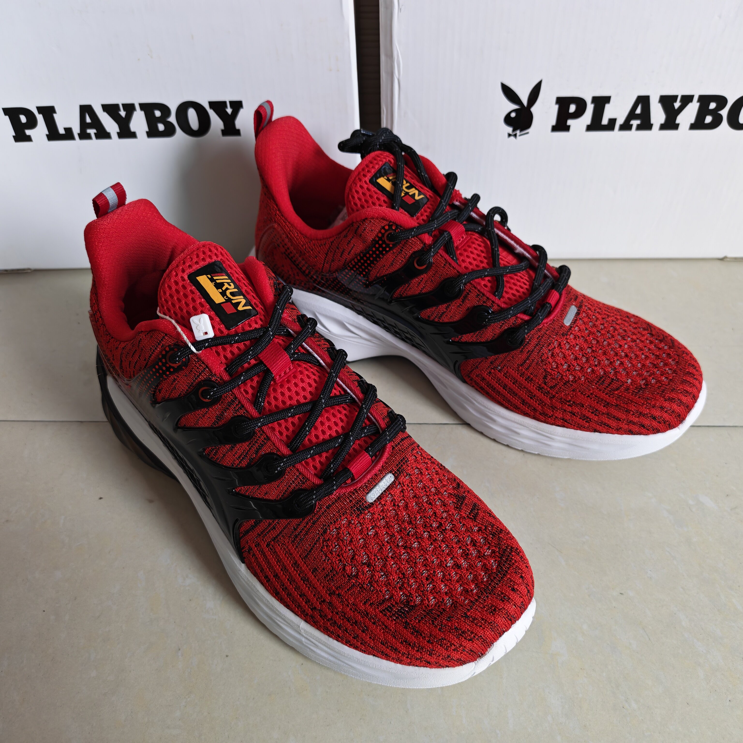 捡漏撤柜花家气垫男鞋飞织休闲跑步运动鞋透气防臭网面减震男士夏