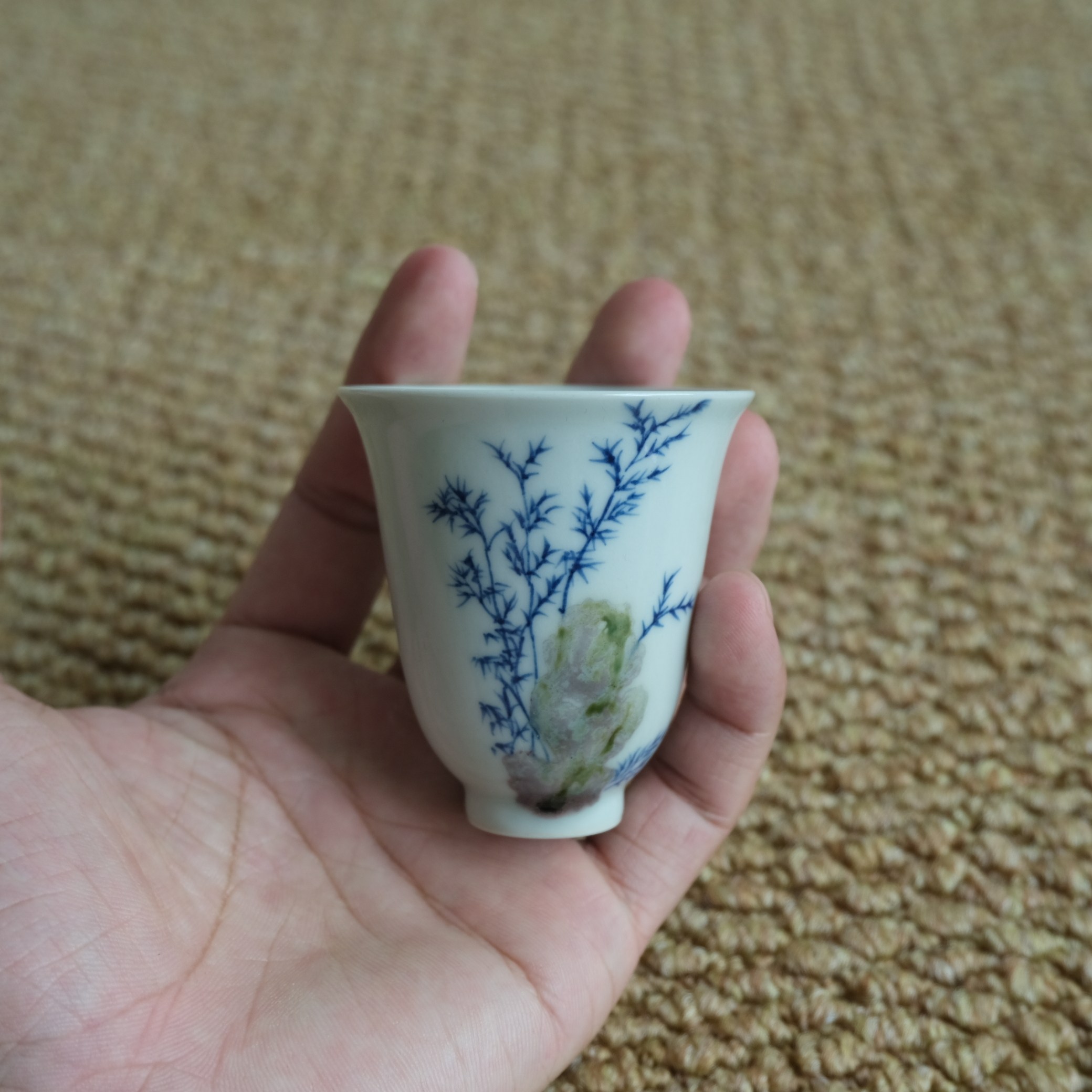 小青茶事 青花釉里红竹石杯 景德镇手工手绘 60cc文人器主人杯