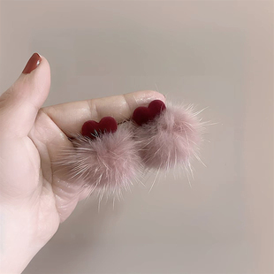 925银针甜美可爱红色丝绒心形绒球耳环新年圣诞节百搭简约小清新