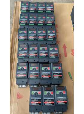 标价是空箱-东芝变频器三相220V0.4KW VFNC-2004PY议价