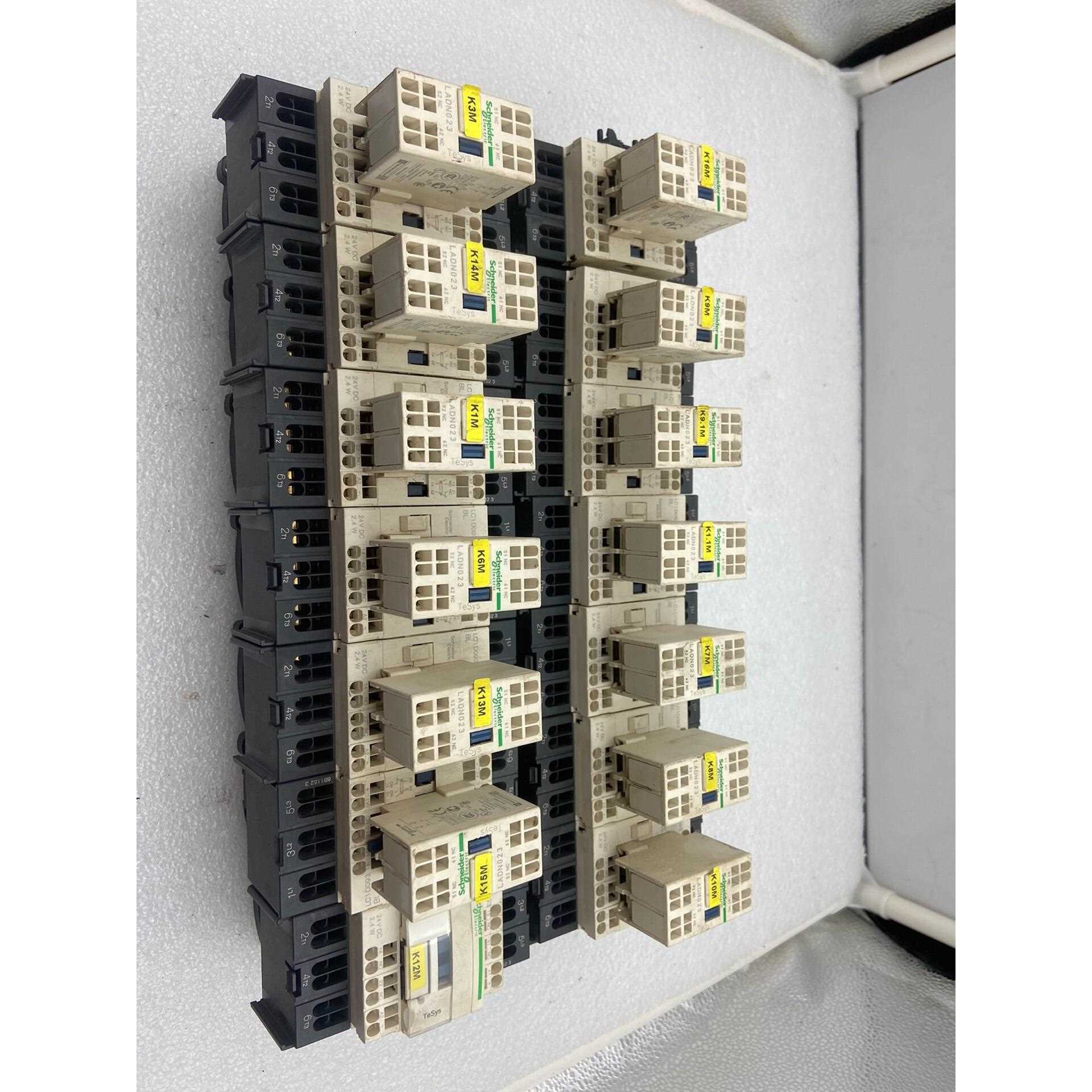 标价是空箱-施耐德24V直流接触器 ： LC1D093BL议价