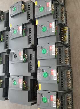 标价是空箱-施耐德ATV310HU22N4/1.5/3/4/5.5大小功议价