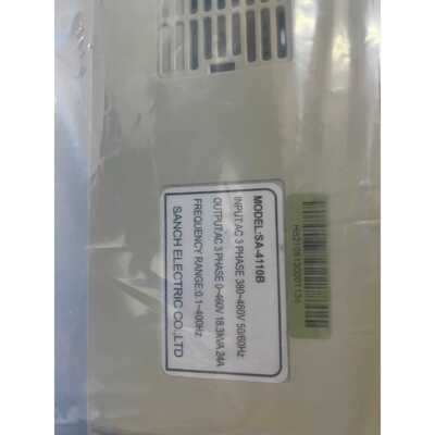 标价是空箱-SA-4110B 三碁380V11KW变频器 成色漂亮 测试议价
