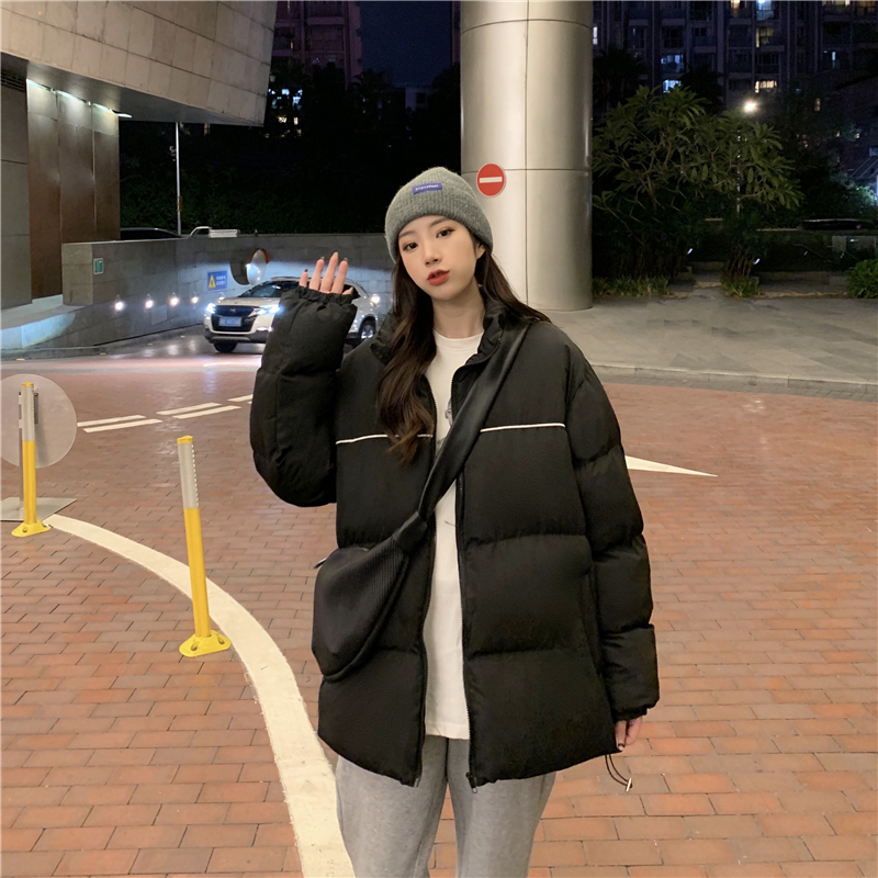 Down jacket winter 2020 new light medium length Korean version loose retro apricot black color contrast