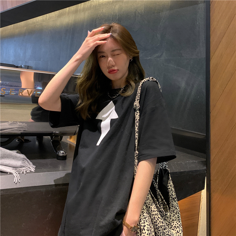 Real shot white loose short sleeve women's T-shirt, new women's underclothing, Korean round neck medium length top