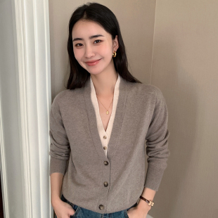 秋冬新款 V領(lǐng) 針織加厚保暖單排扣柔軟不扎羊毛針織衫 女山羊絨開衫