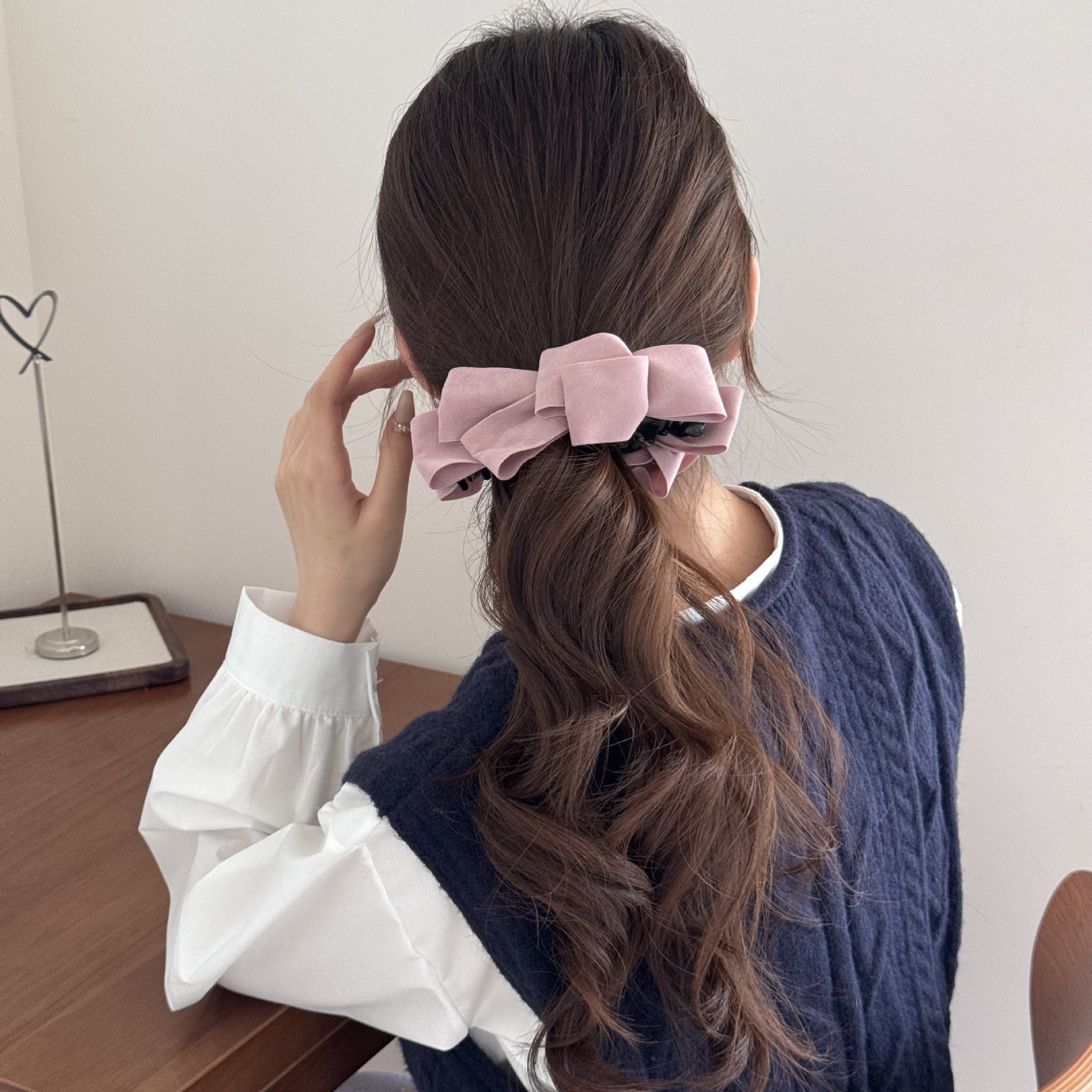 麂皮绒蝴蝶结香蕉夹高马尾盘发后脑勺夹韩系百搭发饰女高级感头饰