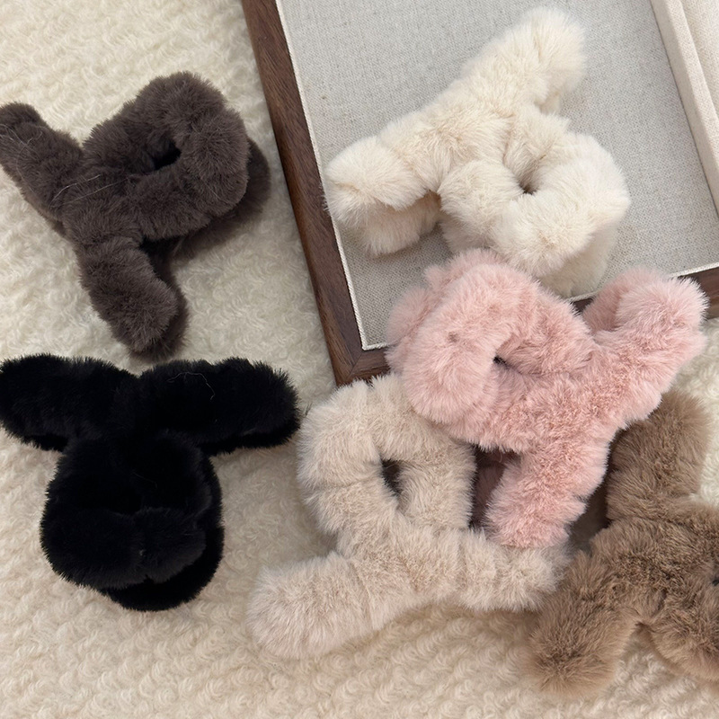 小号毛绒抓夹发夹后脑勺发卡气质头发夹子头饰网红2023年新款韩国