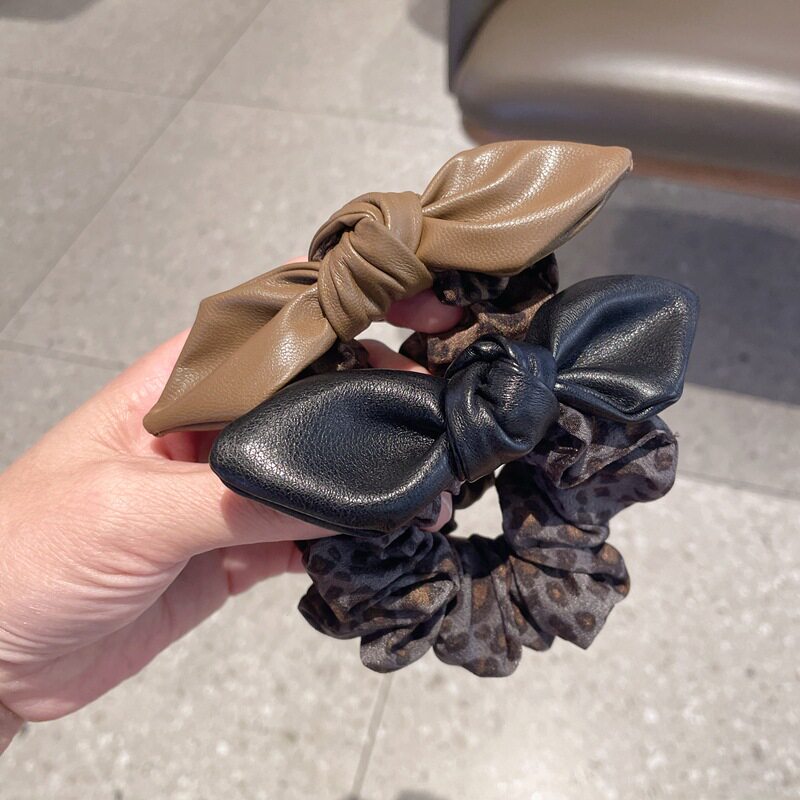 仿小羊皮豹纹兔耳发圈