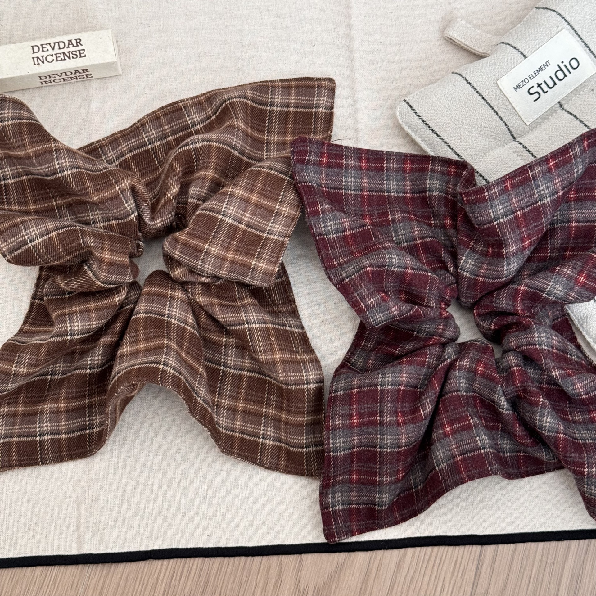 法式英伦风格子方巾大肠发圈