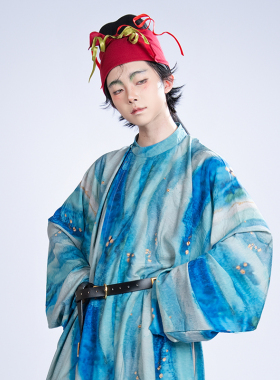 惜物国风 唐制圆领袍焕蓝色印花大放量开叉缺胯圆领袍男女同款