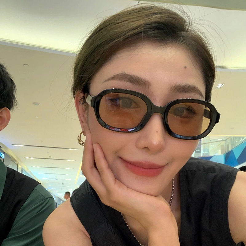 墨镜女款高级感痞帅开车有度数骑行运动太阳眼镜美式椭圆vintage