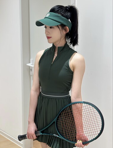Wilson威尔胜 WINNING 轻奢女子夏季半拉链科斯秋克WSP网球连衣裙
