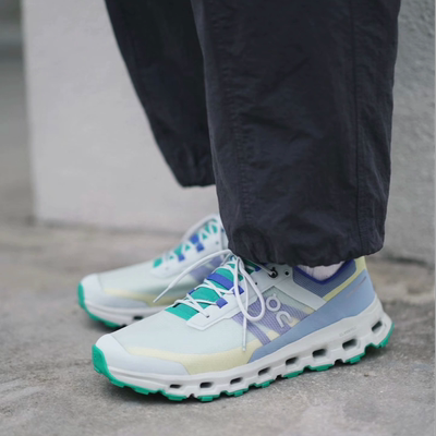 ON cloudvista Mens Running Shoes 昂跑男士黑白户外登山徒步鞋
