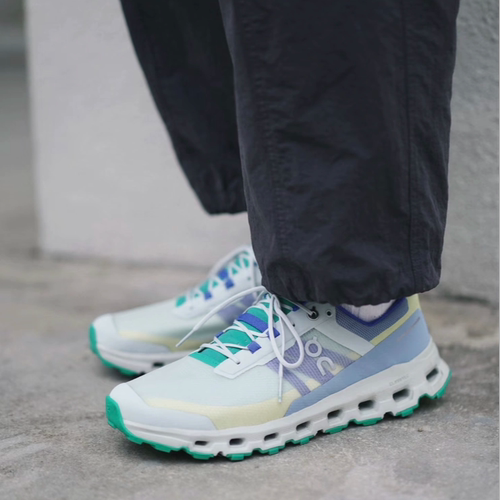 ON cloudvista Mens Running Shoes 昂跑男士黑白户外登山徒步鞋