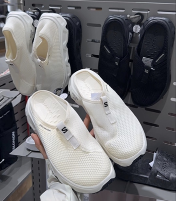SALOMON萨洛蒙 Reelax Slide 6.0 舒适柔软 包头拖鞋 男款 米色