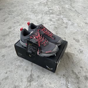 SALEWA WS MULTI TRACK沙乐华女子户外登山柠檬黄越野登山跑鞋