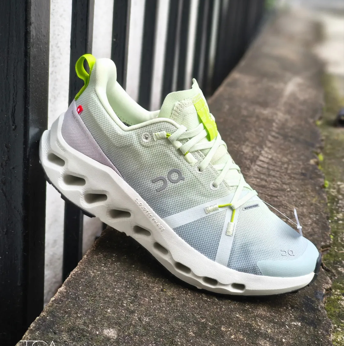 On昂跑 Cloudsurfer Trail舒适百搭防滑耐磨低帮越野跑步鞋女款