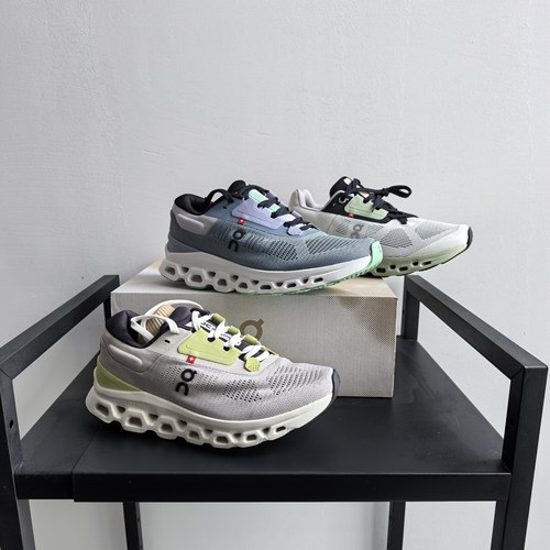 昂跑高端户外天蓝跑鞋On Running CloudStratus 3MD30111504