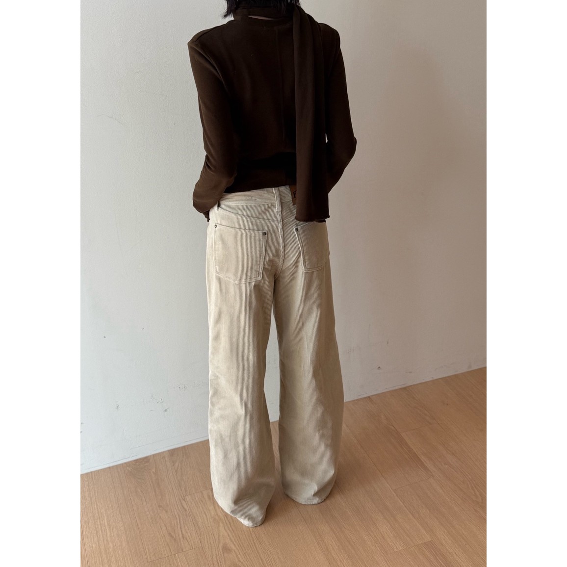 八1209韩国东大门运动牛仔裤区4527909秋冬气质韩版个性可爱街舞