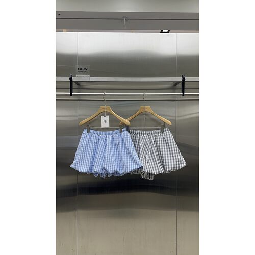 八0802韩国东大门短裤热销区4598382通勤风格纯色别致正品档口