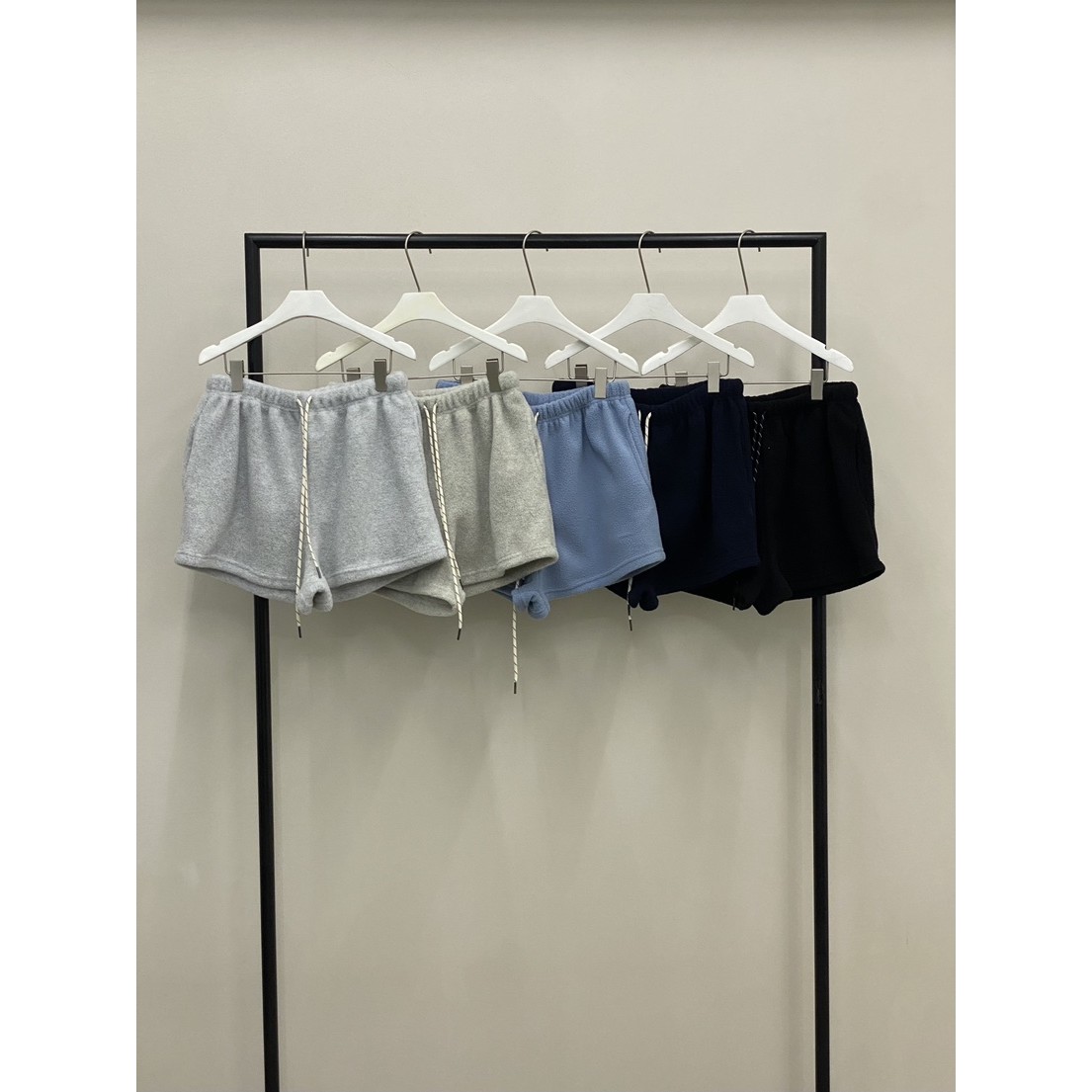 八1205韩国东大门运动短裤区4521764风格正品洋气休闲档口直邮